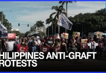 Thousands Rally in Philippines Against Corruption | Dawn News English